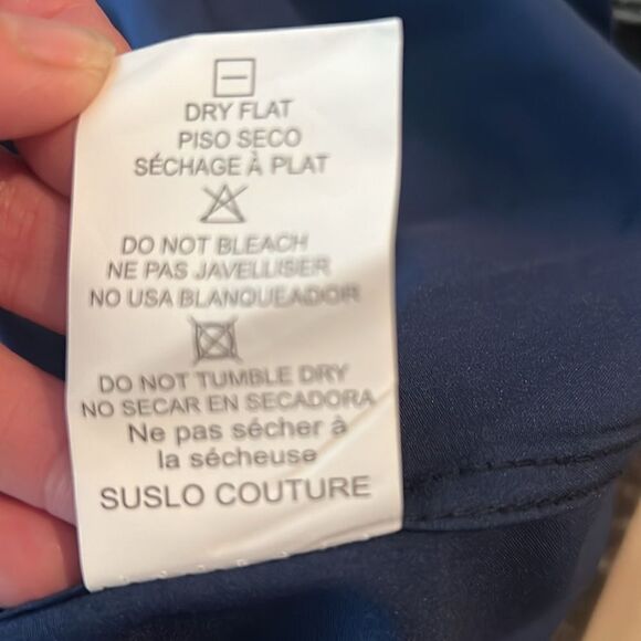 Suslo Couture Short Sleeve Button Down Shirt - Picture 7 of 7